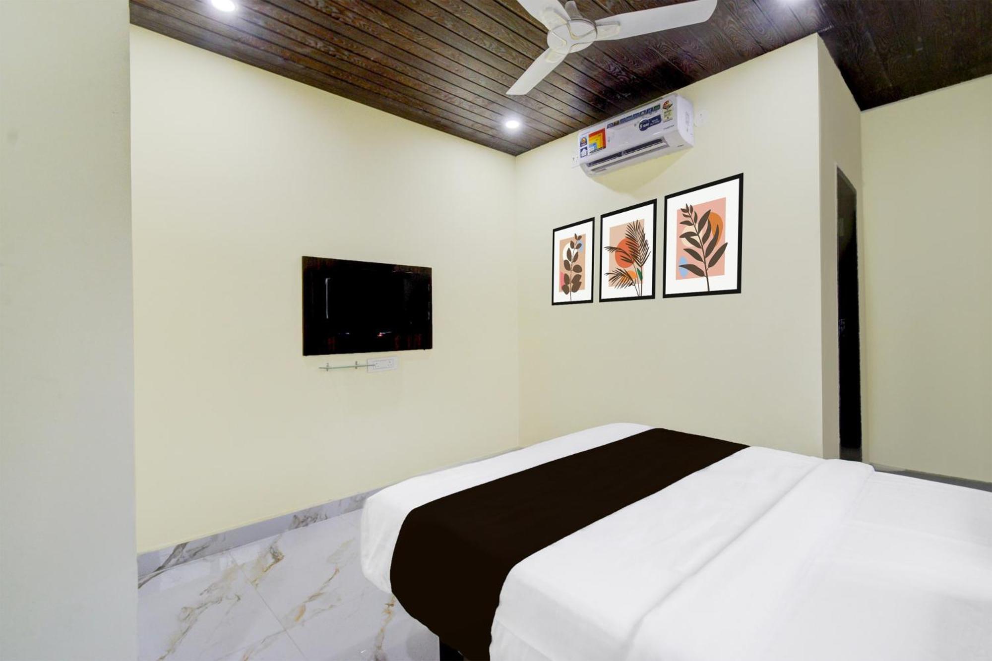 Super Collection O Srisailam Highway Hotel เชมชาบัด ภายนอก รูปภาพ